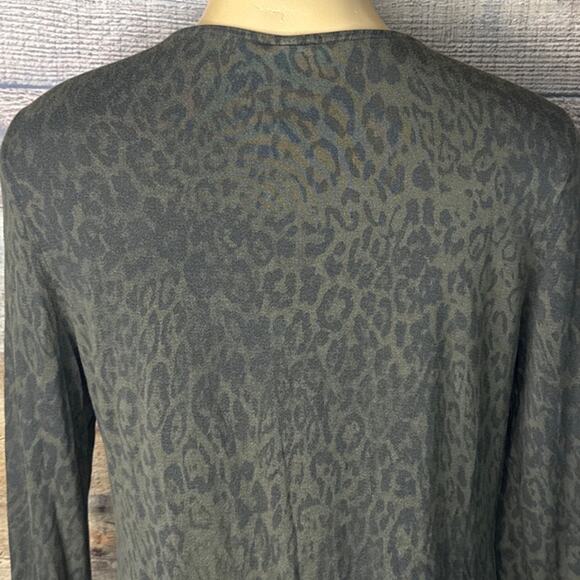 XCVI Twist Front Long Sleeve Olive Green Leopard Print Top SZ Medium NWT - Picture 6 of 9